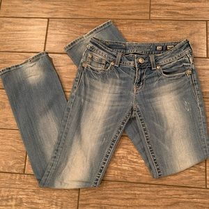MISS ME BOOTCUT LIGHT WASH | SZ 28